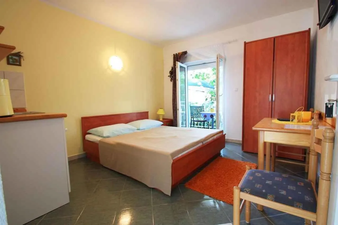 Apartments In Crikvenica 14100 Dramalj