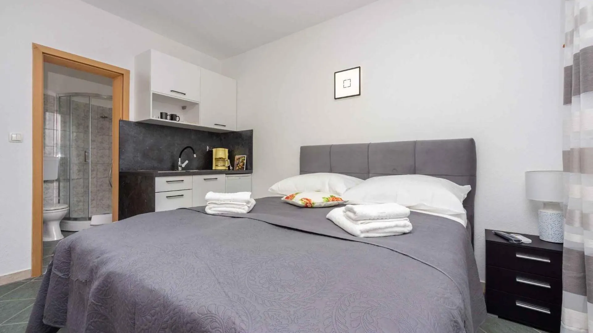 Apartments In Crikvenica 14100 Dramalj 0*,  Kroatien