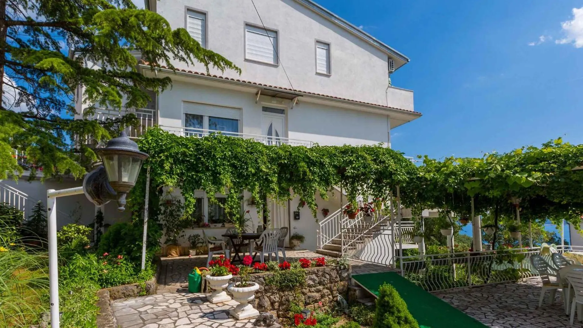 Apartments In Crikvenica 14100 Dramalj