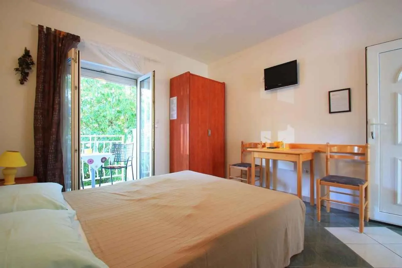 Apartments In Crikvenica 14100 Dramalj