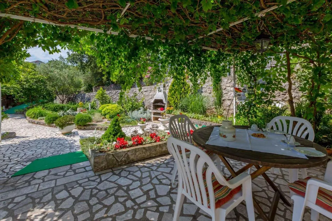 Apartments In Crikvenica 14100 Dramalj